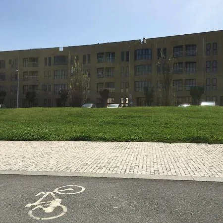 Cozy Front With Rooftop 公寓 *