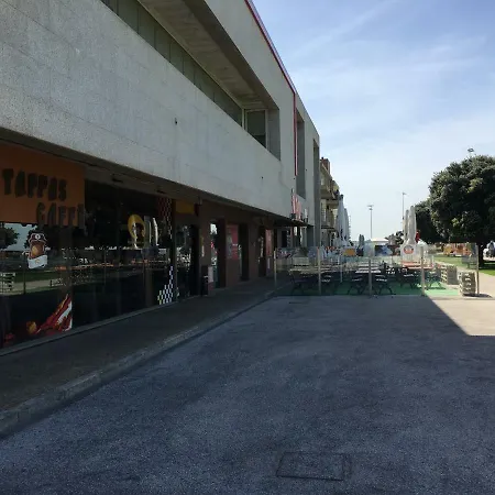 Cozy Front With Rooftop * 孔迪镇