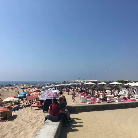 公寓 Cozy Front With Rooftop *