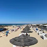 Cozy Front With Rooftop Apartman Vila do Conde