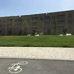 Cozy Front With Rooftop Apartman *