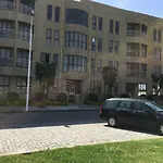 Cozy Front With Rooftop
