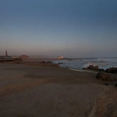 Apartament Cozy Front With Rooftop *