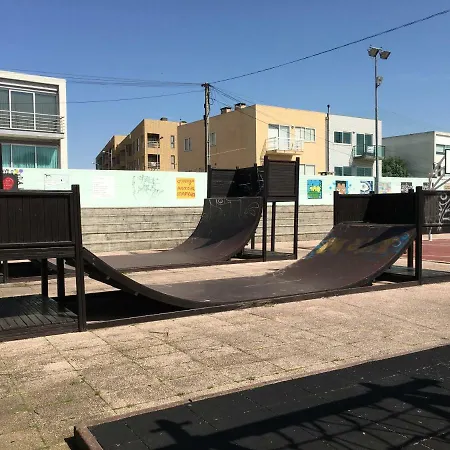 Cozy Front With Rooftop *