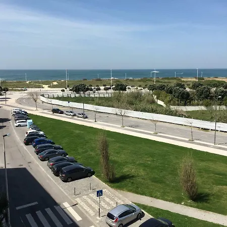 Cozy Front With Rooftop Daire *