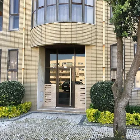 Daire Cozy Front With Rooftop *