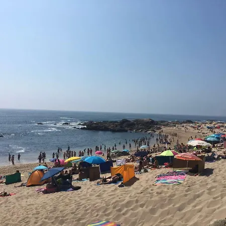 Cozy Front With Rooftop Daire Vila do Conde