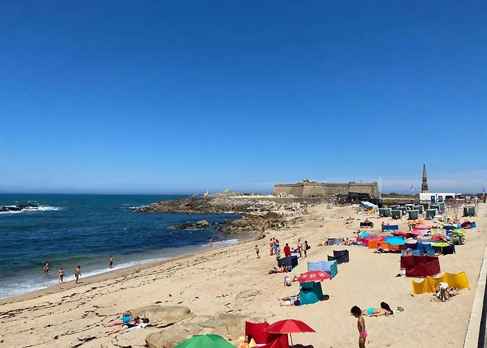 Cozy Front With Rooftop * Vila do Conde