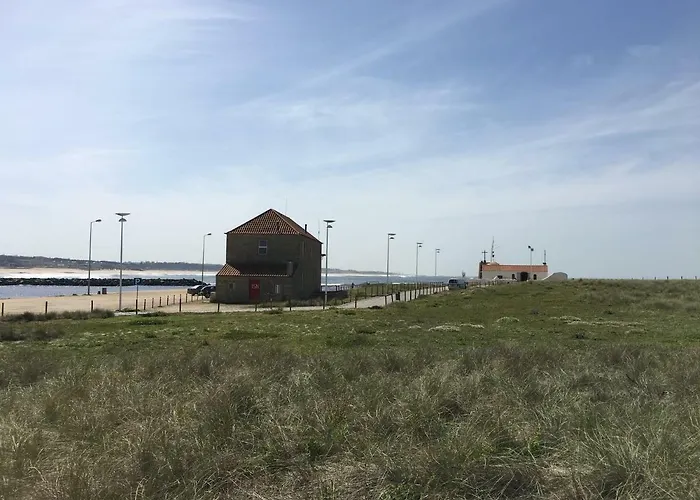 Cozy Front With Rooftop * Vila do Conde