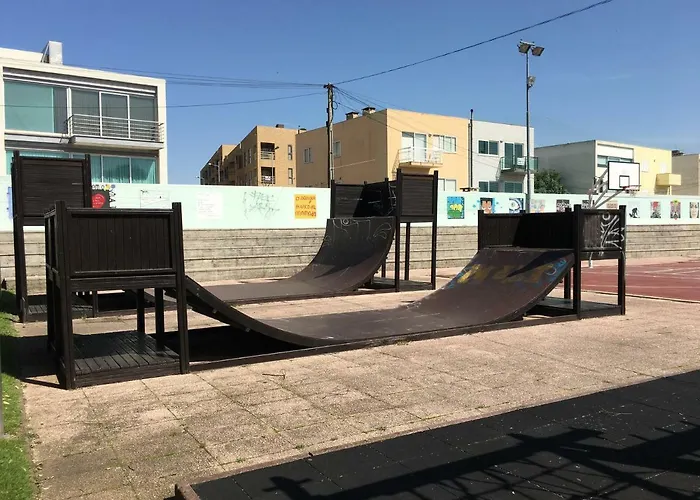 Cozy Front With Rooftop *