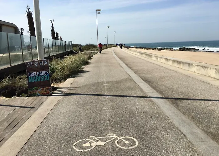 Διαμέρισμα Cozy Front With Rooftop