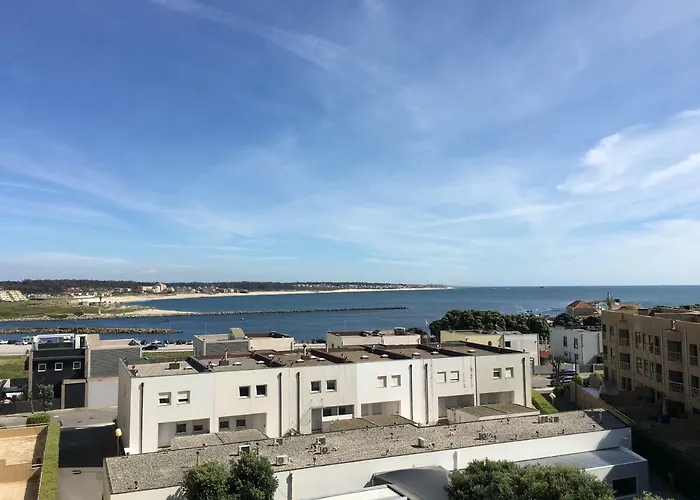 Cozy Front With Rooftop *